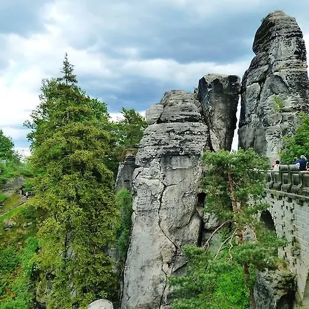 Mb Weisser Hirsch מלון