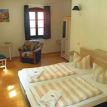 Mb Weisser Hirsch Hotel
