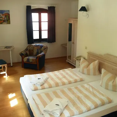Hotel Mb Weisser Hirsch 3*